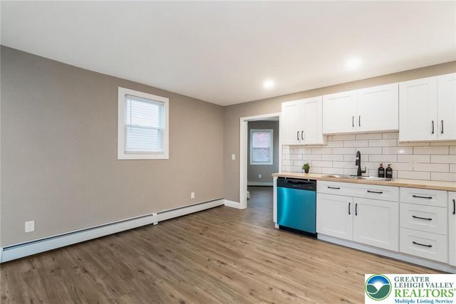 1019 Howertown Road, North Catasauqua Bor, PA 18032