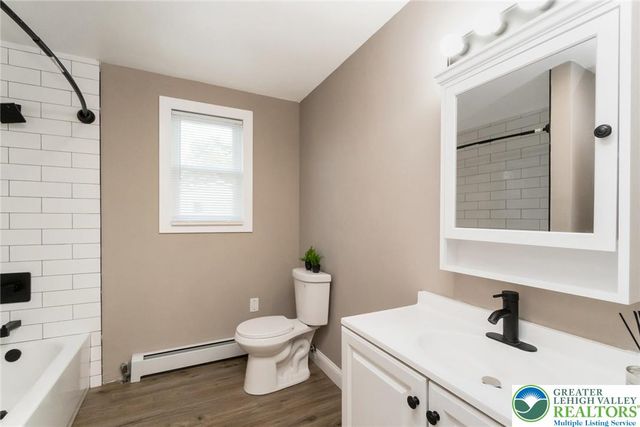 1019 Howertown Road, North Catasauqua Bor, PA 18032