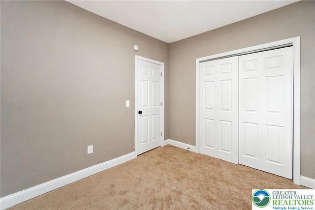 1019 Howertown Road, North Catasauqua Bor, PA 18032