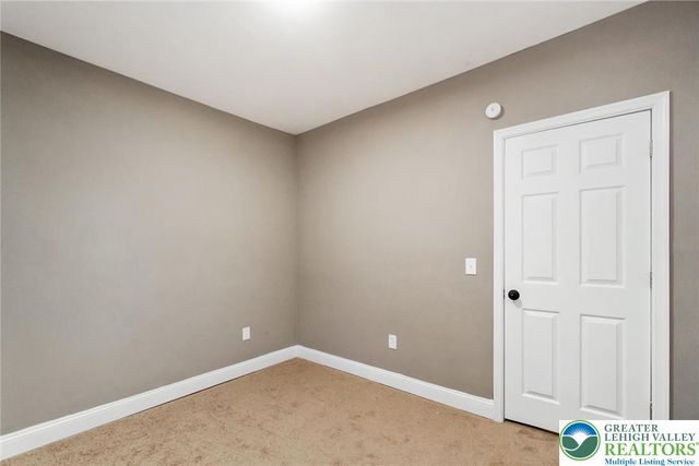 1019 Howertown Road, North Catasauqua Bor, PA 18032