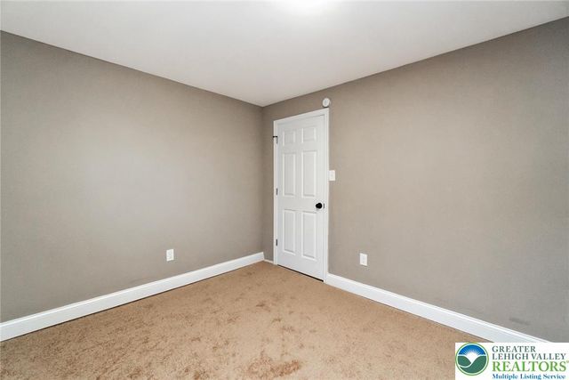 1019 Howertown Road, North Catasauqua Bor, PA 18032