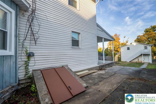 1019 Howertown Road, North Catasauqua Bor, PA 18032