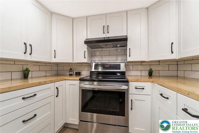 1019 Howertown Road, North Catasauqua Bor, PA 18032