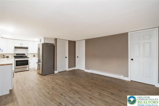 1019 Howertown Road, North Catasauqua Bor, PA 18032