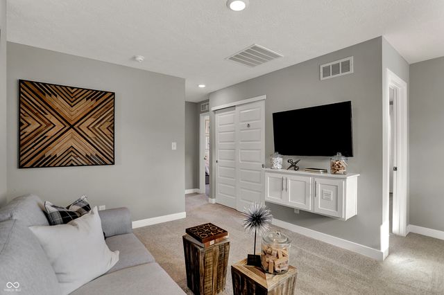 5972 Slippery Elm Bend, Noblesville, IN 46062