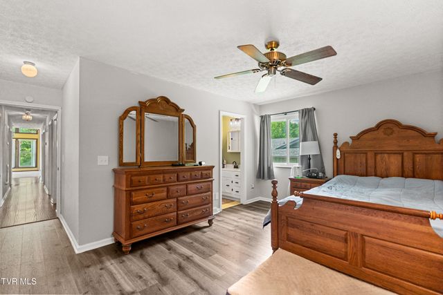 1231 Tanglewood Drive, Greeneville, TN 37743