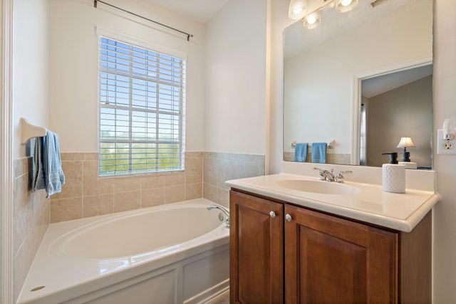 238 W Thatch Palm Circle, Jupiter, FL 33458