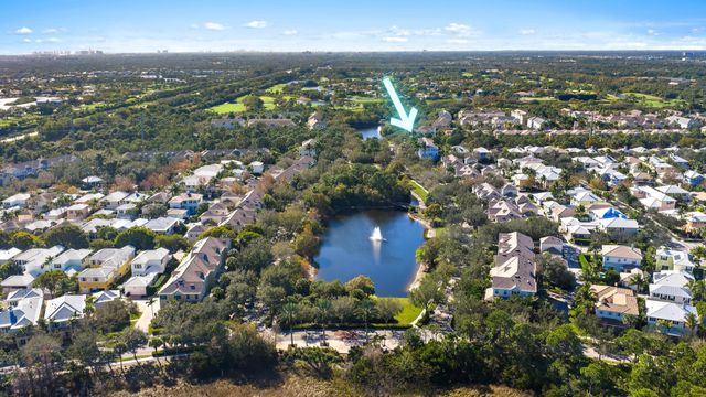 238 W Thatch Palm Circle, Jupiter, FL 33458