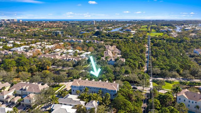 238 W Thatch Palm Circle, Jupiter, FL 33458