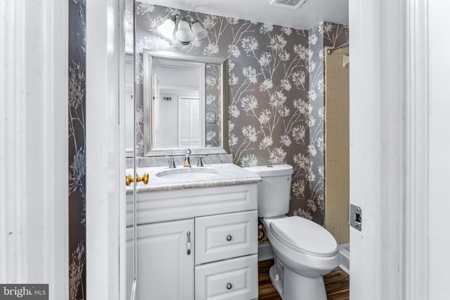 12033 EAGLEWOOD, Silver Spring, MD 20902