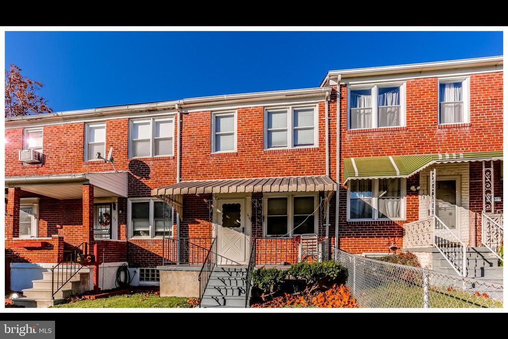 165 HAMPSHIRE, Essex, MD 21221