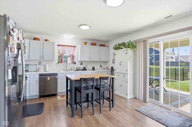 5673 Broadcaster Lane, Plainfield, IN 46168