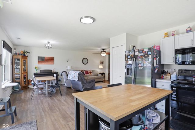 5673 Broadcaster Lane, Plainfield, IN 46168