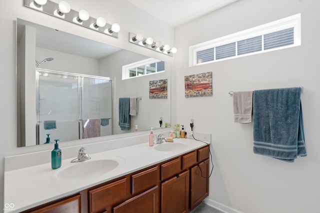 5673 Broadcaster Lane, Plainfield, IN 46168