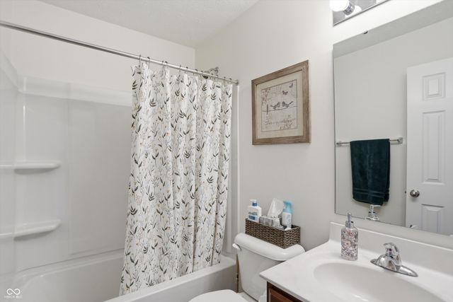 5673 Broadcaster Lane, Plainfield, IN 46168