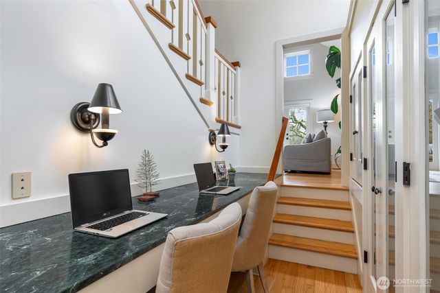 7626 NE 8th Street, Medina, WA 98039