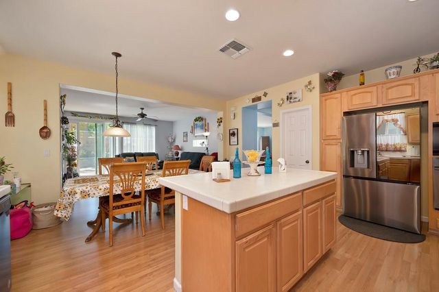 1141 Southwick Ln, Lincoln, CA 95648