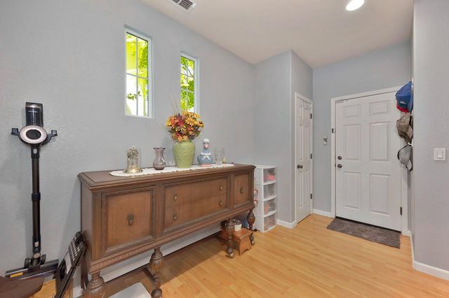 1141 Southwick Ln, Lincoln, CA 95648