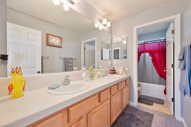 1141 Southwick Ln, Lincoln, CA 95648