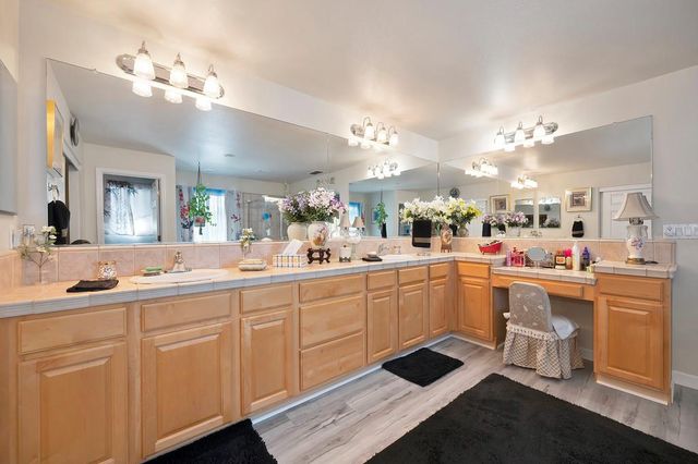 1141 Southwick Ln, Lincoln, CA 95648