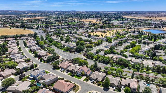 1141 Southwick Ln, Lincoln, CA 95648