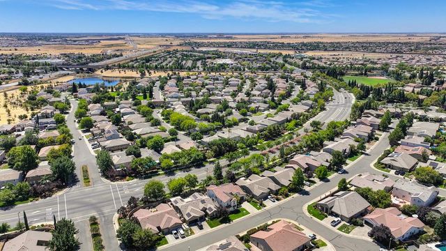 1141 Southwick Ln, Lincoln, CA 95648