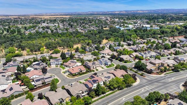 1141 Southwick Ln, Lincoln, CA 95648