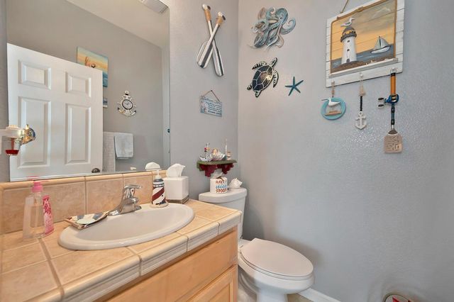 1141 Southwick Ln, Lincoln, CA 95648