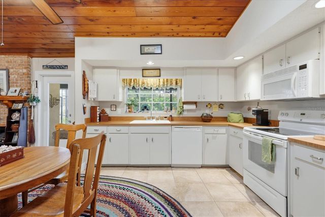 925 N BOUNDARY ROAD, Englewood, FL 34223