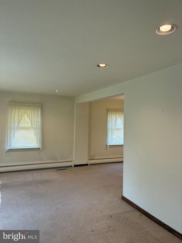 524 S LINCOLN ST, Palmyra, PA 17078
