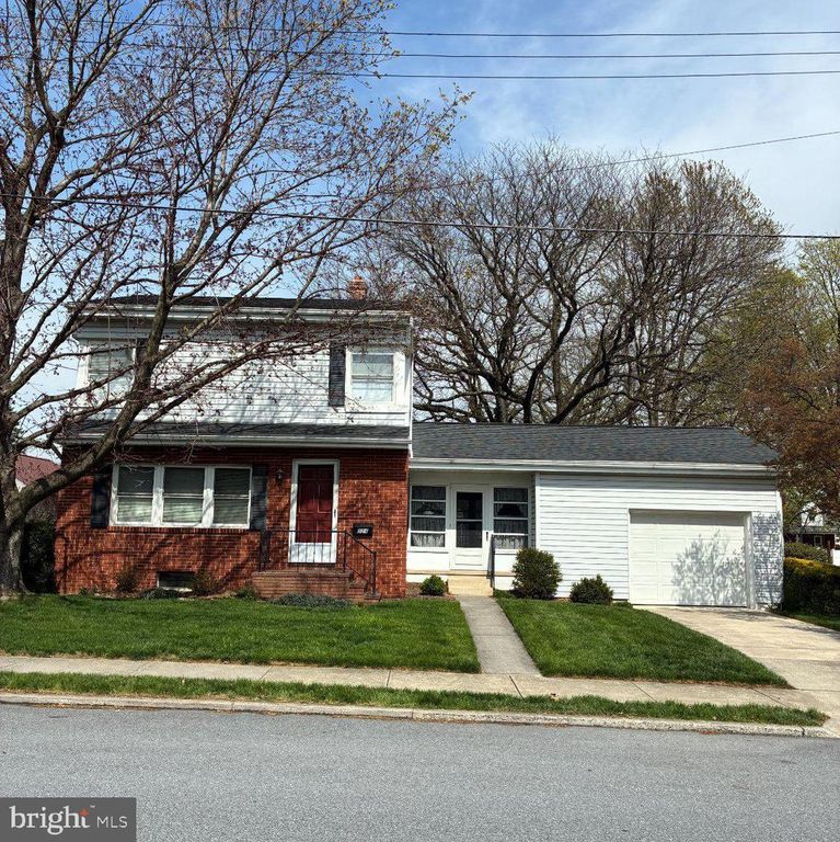 524 S LINCOLN ST, Palmyra, PA 17078