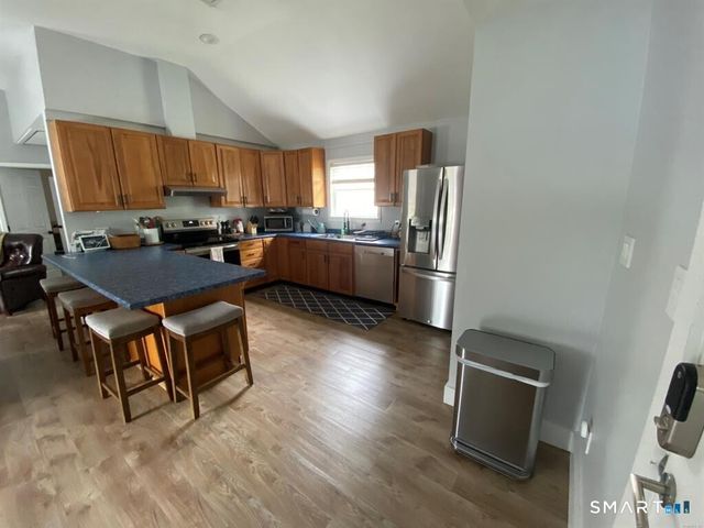 566 Black Rock Turnpike 570, Fairfield, CT 06825