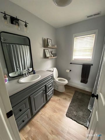 566 Black Rock Turnpike 570, Fairfield, CT 06825