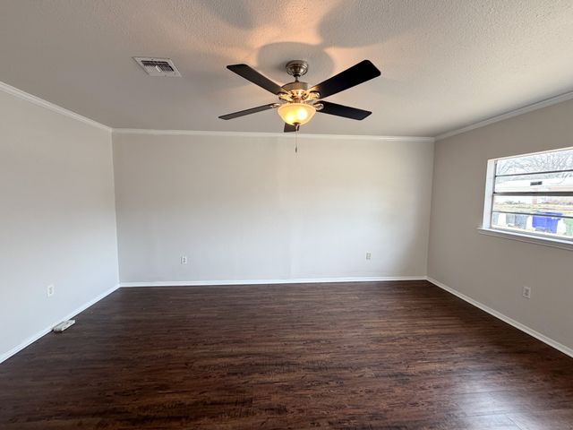 549 N 62nd Street, Waco, TX 76710