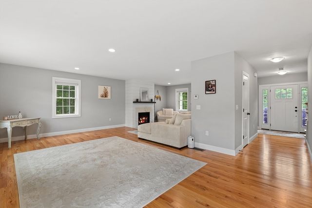 23 Hager Park Rd, Westminster, MA 01473