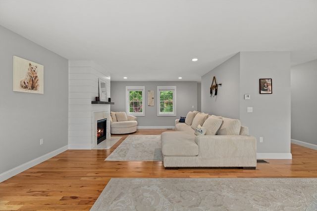 23 Hager Park Rd, Westminster, MA 01473