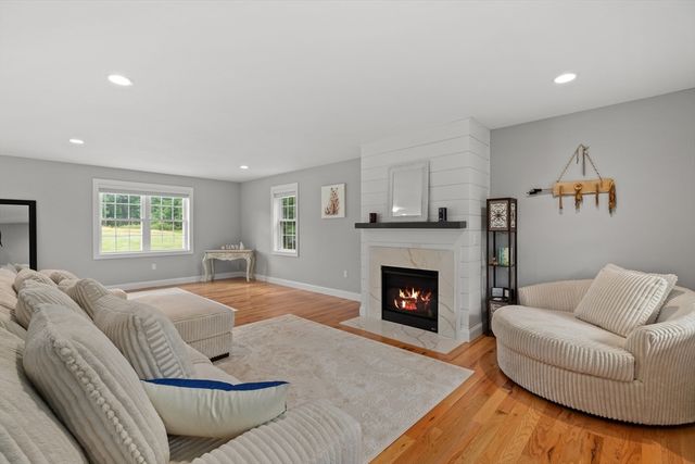23 Hager Park Rd, Westminster, MA 01473