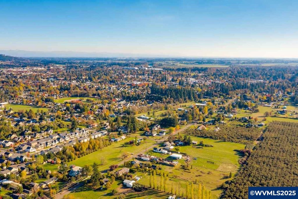 Image 18 of property listing at 0 NE Cullen Rd, Newberg, OR 97132