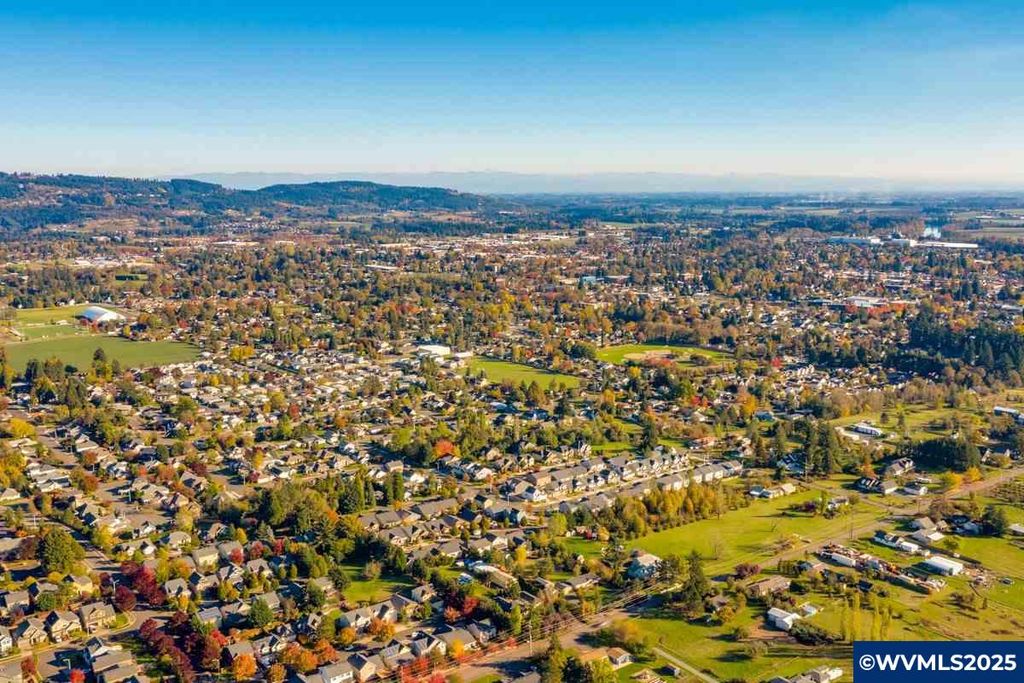 Image 19 of property listing at 0 NE Cullen Rd, Newberg, OR 97132