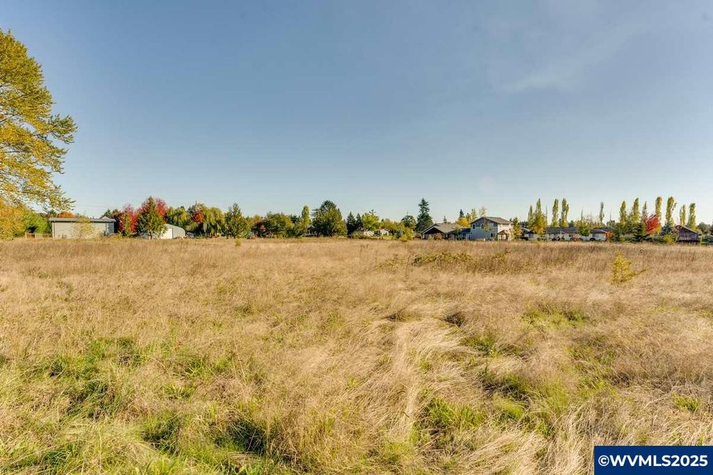 Image 4 of property listing at 0 NE Cullen Rd, Newberg, OR 97132