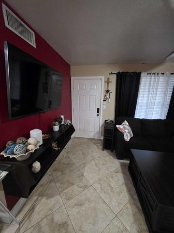 10046 WINDING LAKE Road 202, Sunrise, FL 33351