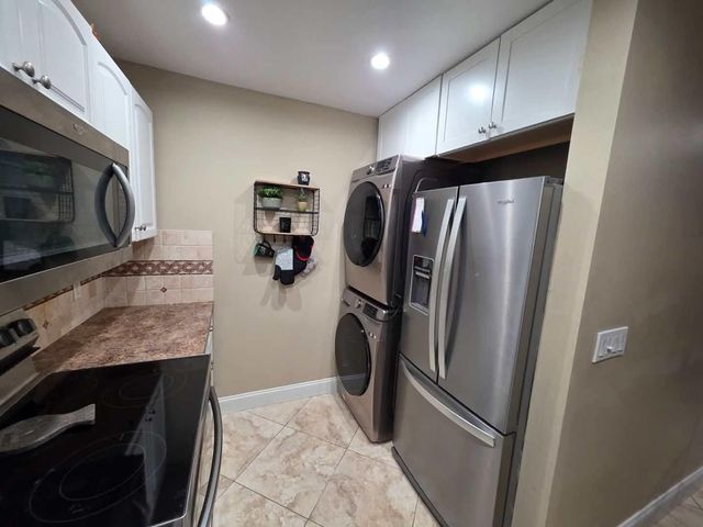 10046 WINDING LAKE Road 202, Sunrise, FL 33351