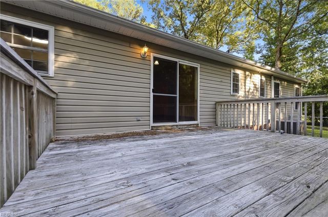 104 Robin DR, South Mills, NC 27976
