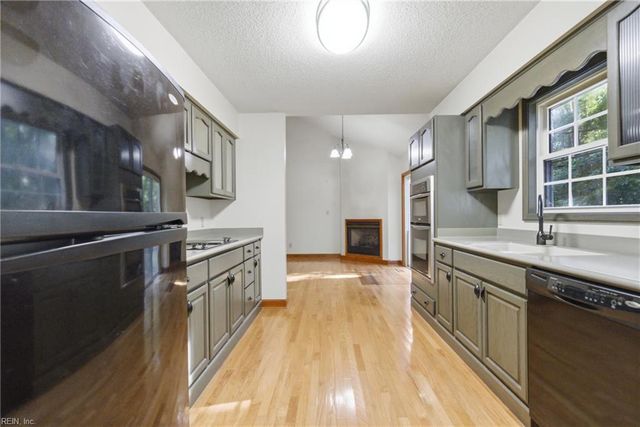 104 Robin DR, South Mills, NC 27976