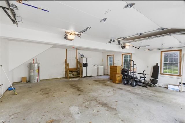 104 Robin DR, South Mills, NC 27976