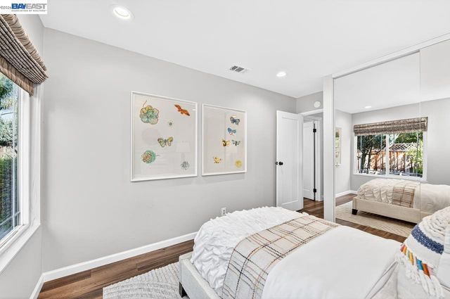 1237 Concord St, Pleasanton, CA 94566