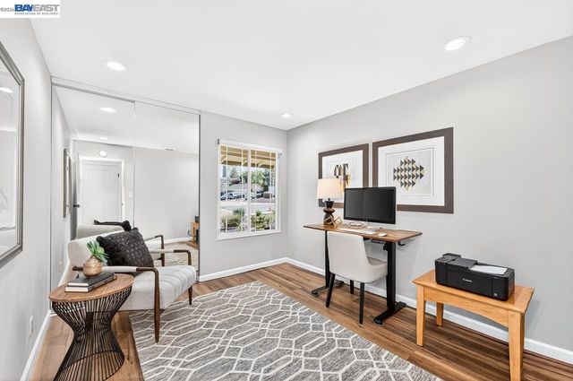 1237 Concord St, Pleasanton, CA 94566