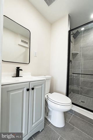 6420 N 15TH ST, Philadelphia, PA 19126