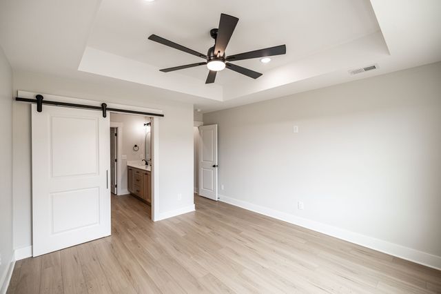 4180 Hereford Dr, Greenbrier, TN 37073