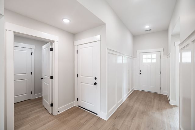 4180 Hereford Dr, Greenbrier, TN 37073